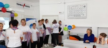 28.09.2022 г. Торжественная церемония вступления обучающихся 6-10 классов в члены РДШ
